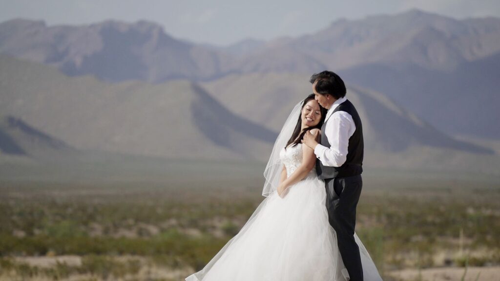 El paso Grace Gardens Event Center Couples Photo Organ Mountains