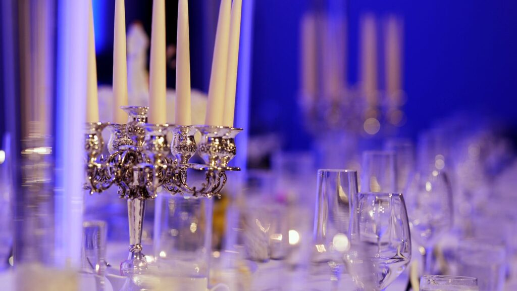 Minneapolis Radisson Blue Wedding Reception Details
